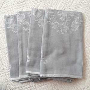 NWOT Cloth napkins